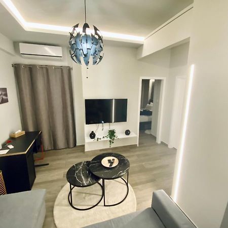 Central Grey Quiet Apartment Солун Екстериор снимка