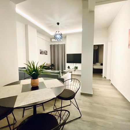 Central Grey Quiet Apartment Солун Екстериор снимка