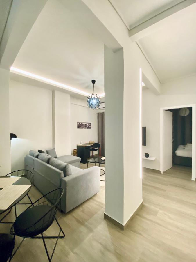 Central Grey Quiet Apartment Солун Екстериор снимка