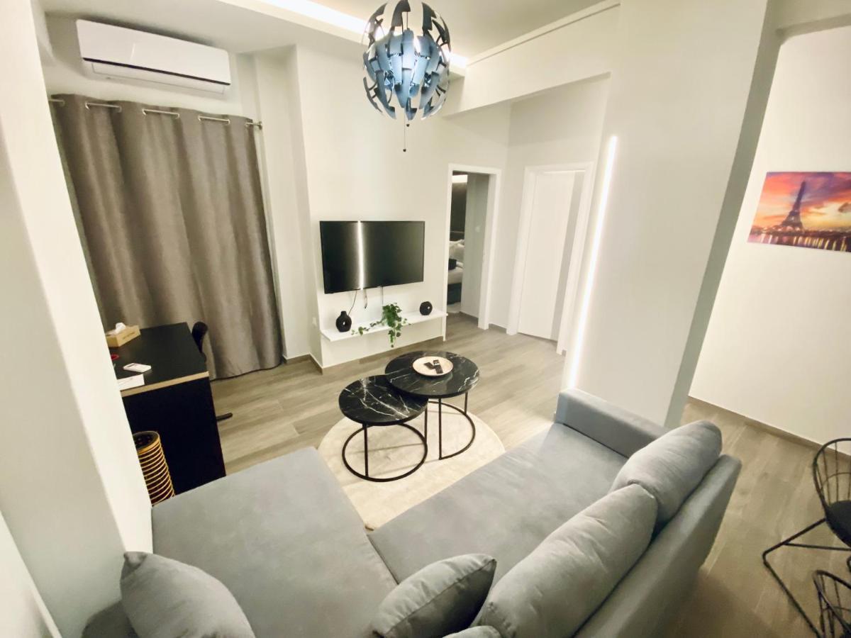 Central Grey Quiet Apartment Солун Екстериор снимка