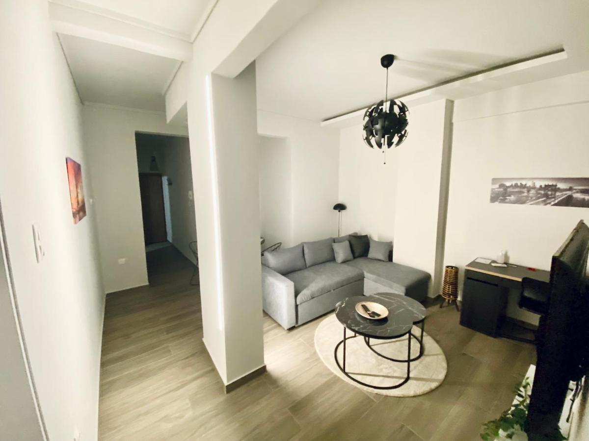 Central Grey Quiet Apartment Солун Екстериор снимка